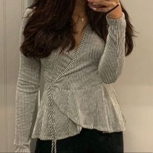 Striped Caution to the Wind Wrap Top Lon (S)